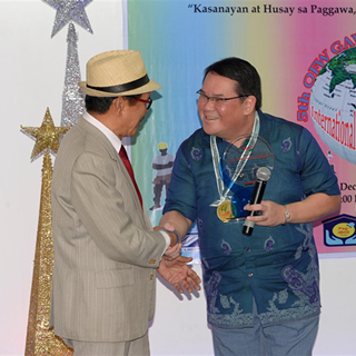 PhilHealth Receives Special Awards from OFW Gawad Parangal