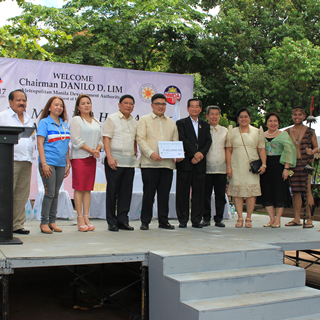 PhilHealth NCR Clinches Anew Independence Day Best Booth Award 