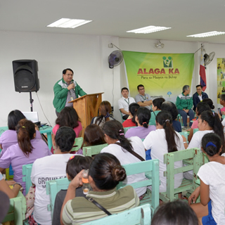 PhilHealth Chief graces first Alaga Ka event in Valenzuela City